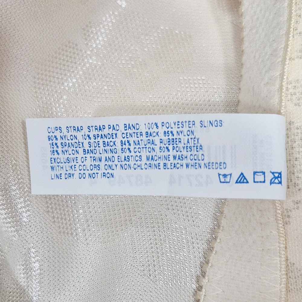 42DD Playtex 4695 18 Hour Comfort Strap Front Close Bra Light Beige NWOT‎